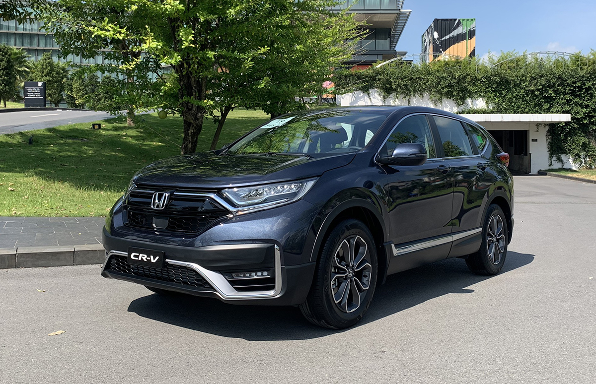 Loạt SUV hạng C đua nhau giảm giá: Honda CR-V giảm tới 150 triệu đồng vẫn không mạnh bằng mạnh tay bằng Subaru Forester - Ảnh 1.