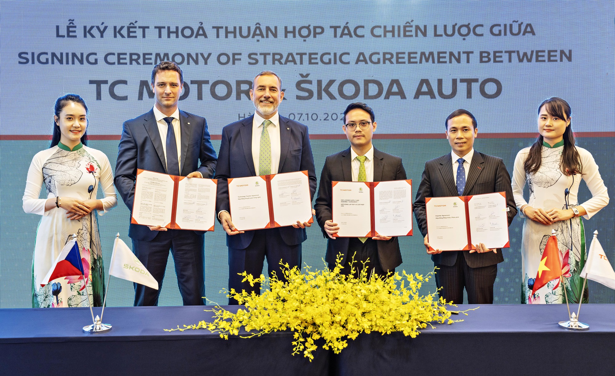 Thương hiệu xe Skoda chính thức tiến vào Việt Nam: Bắt đầu bán từ năm sau, có cả xe lắp ráp trong nước từ 2024 - Ảnh 1.