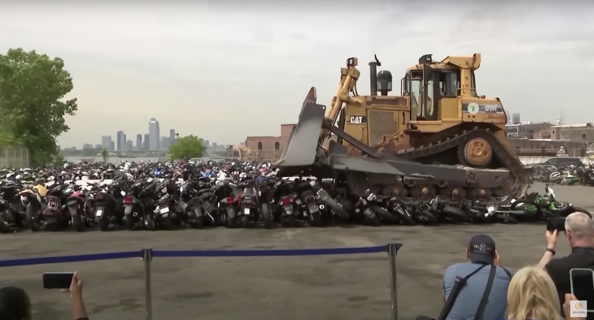 Thành phố New York phá hủy hàng nghìn xe địa hình mỗi năm - Ảnh 3.