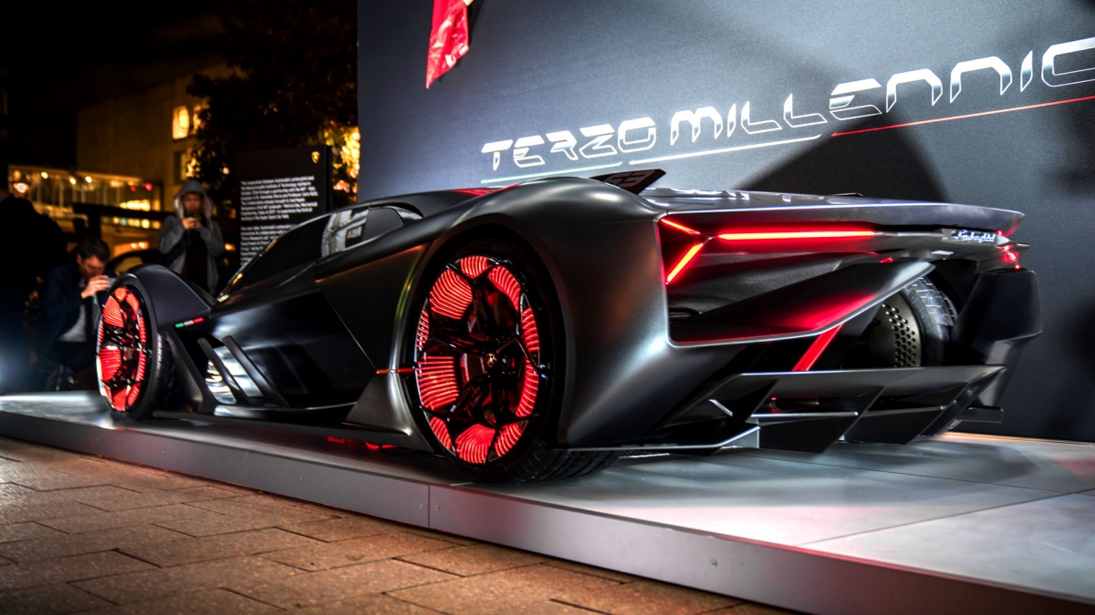 Ông chủ Lamborghini chia sẻ về điểm nổi bật của siêu xe điện sắp ra mắt - Ảnh 2.