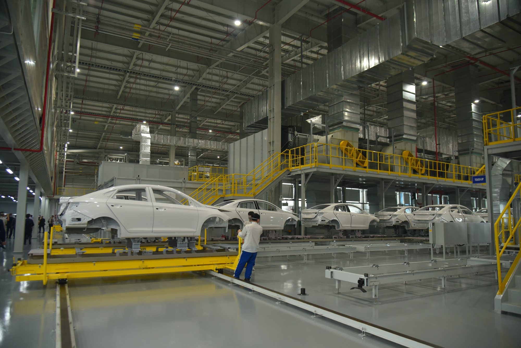 Hyundai lắp ráp Santa Fe Hybrid và Ioniq 5 tại Việt Nam: Kỳ vọng giá tốt để so kè Kia và VinFast - Ảnh 10.