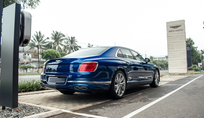 Chi tiết Bentley Flying Spur Hybrid giá từ 16,8 tỷ đồng vừa ra mắt Việt Nam: Hai chiếc đầu tiên đã có chủ - Ảnh 3.