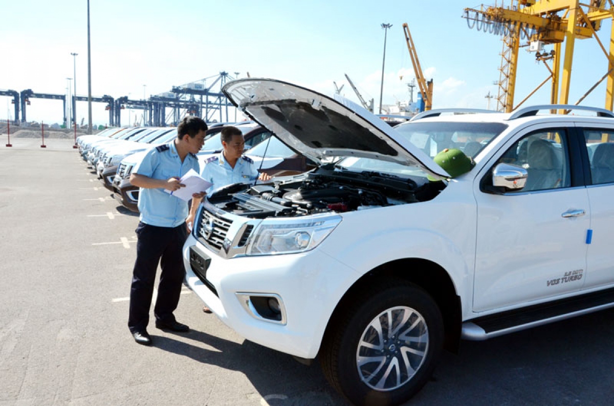 Gần 145.000 ô tô nhập khẩu vào Việt Nam từ đầu năm 2022 - Ảnh 1.