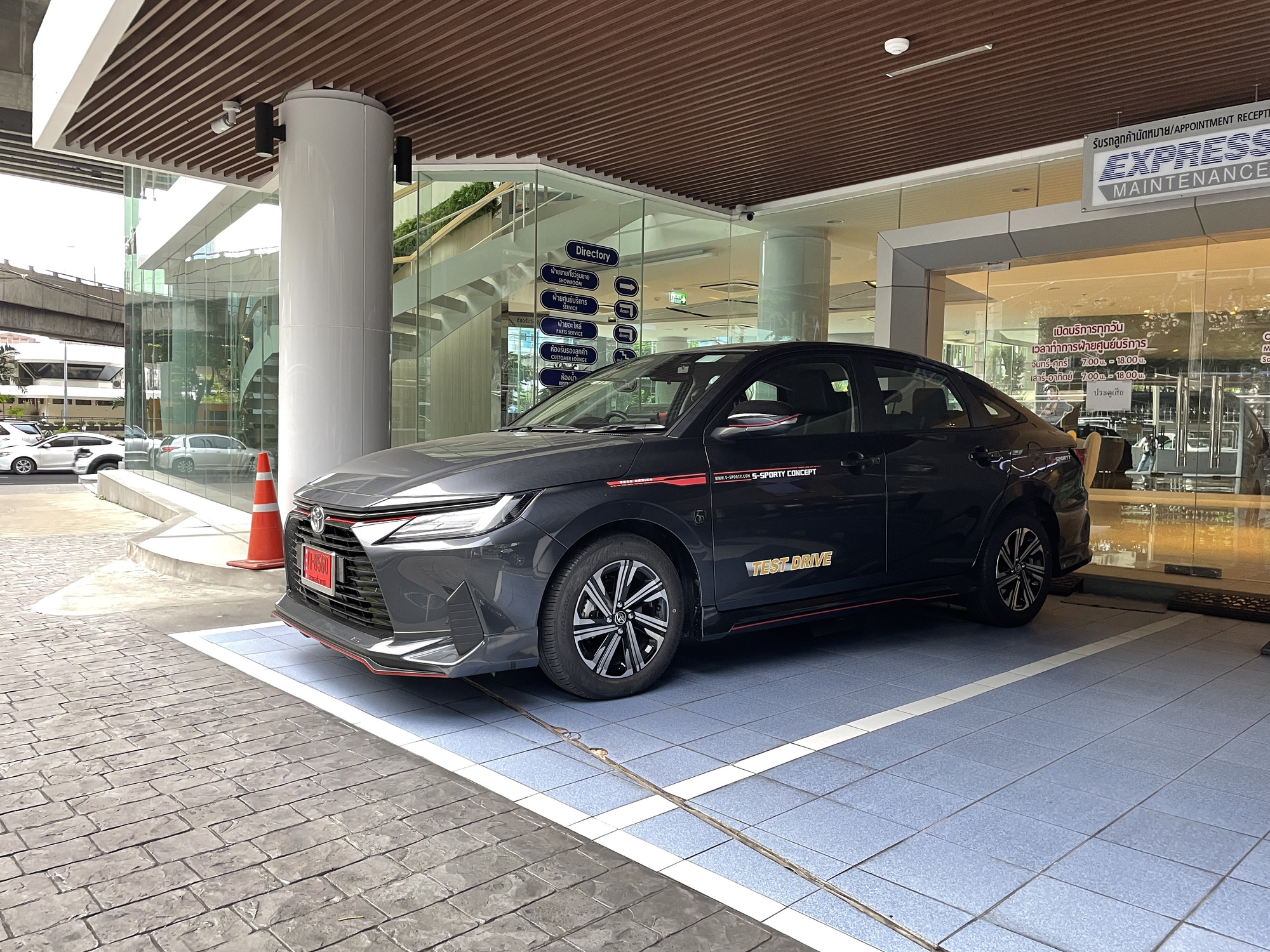 Trải nghiệm nhanh Toyota Vios thế hệ mới tại Thái Lan: Nhiều nâng cấp để có thể thành vua phân khúc - Ảnh 16.
