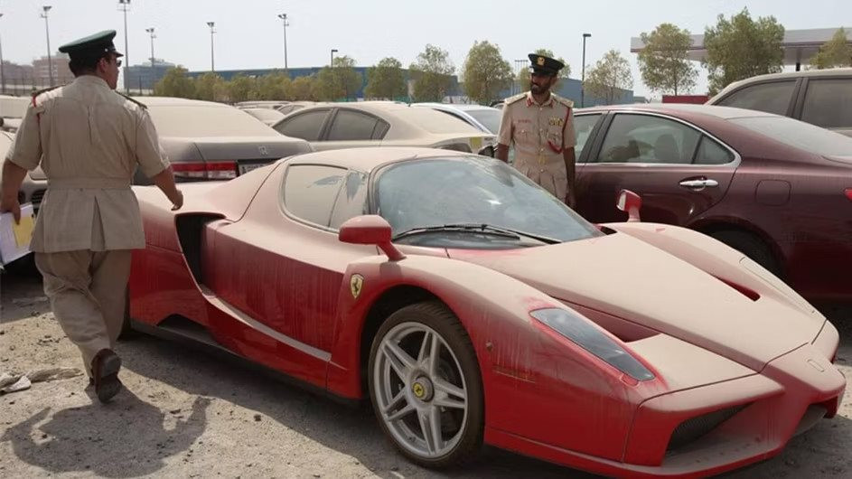 Siêu xe Ferrari là mơ ước của nhiều người nhưng lại bị vứt bỏ đầy rẫy ở thành phố Vàng, muốn mua chỉ cần đáp ứng 1 điều kiện - Ảnh 4.