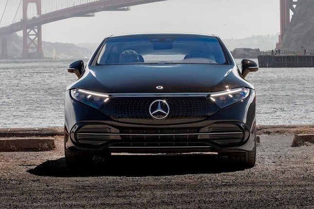 Mercedes đầu tư hơn 1 tỷ USD cho sản xuất xe điện - Ảnh 1.