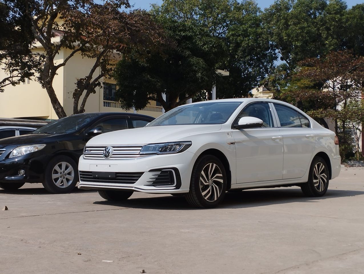 Xe điện Volkswagen dành riêng cho thị trường Trung Quốc bất ngờ xuất hiện tại Việt Nam - Ảnh 1.