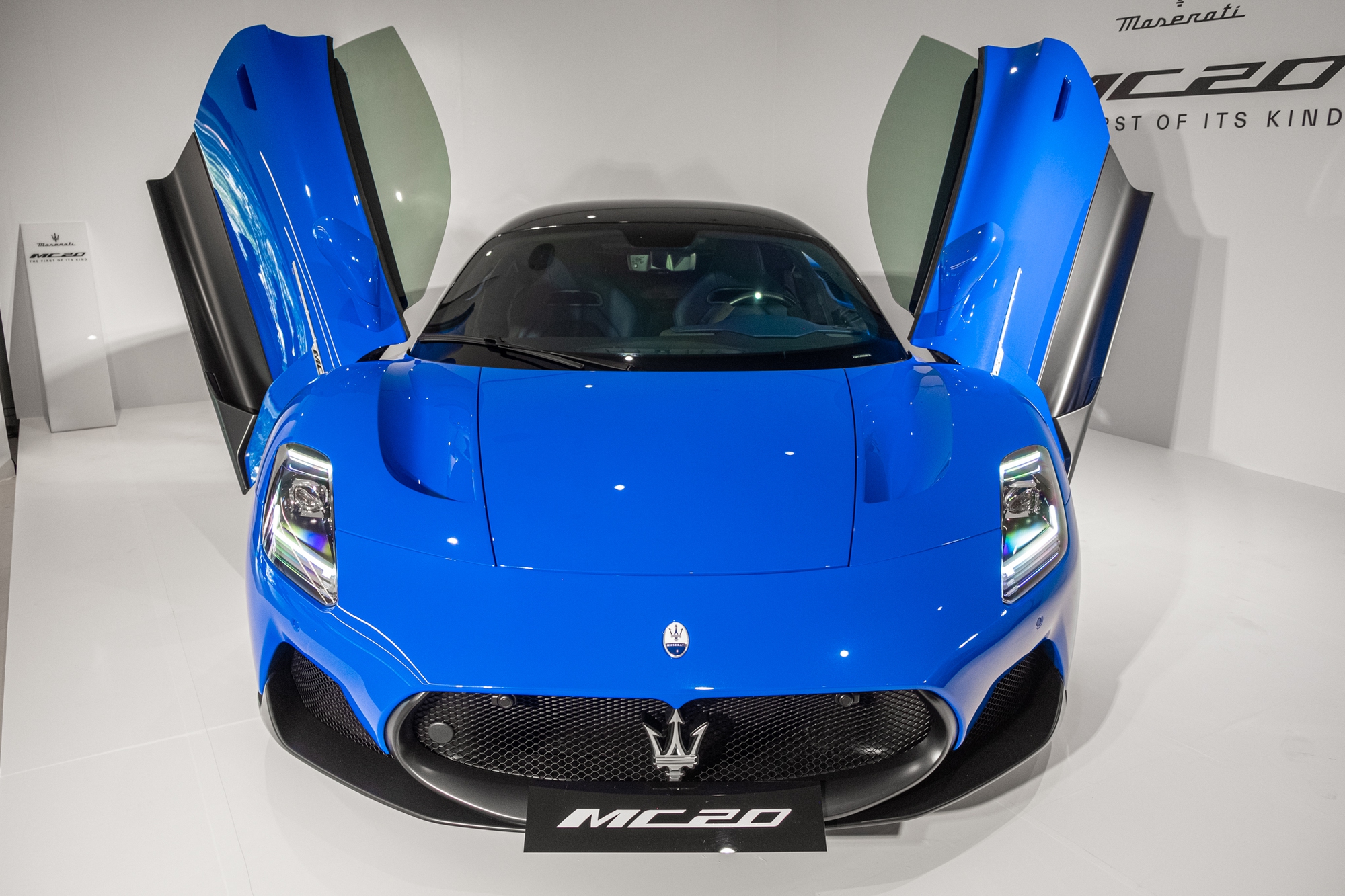 Maserati MC20 ra mắt Việt Nam: Giá khởi điểm 16 tỷ đồng, ngang tầm McLaren Artura và GT - Ảnh 2.