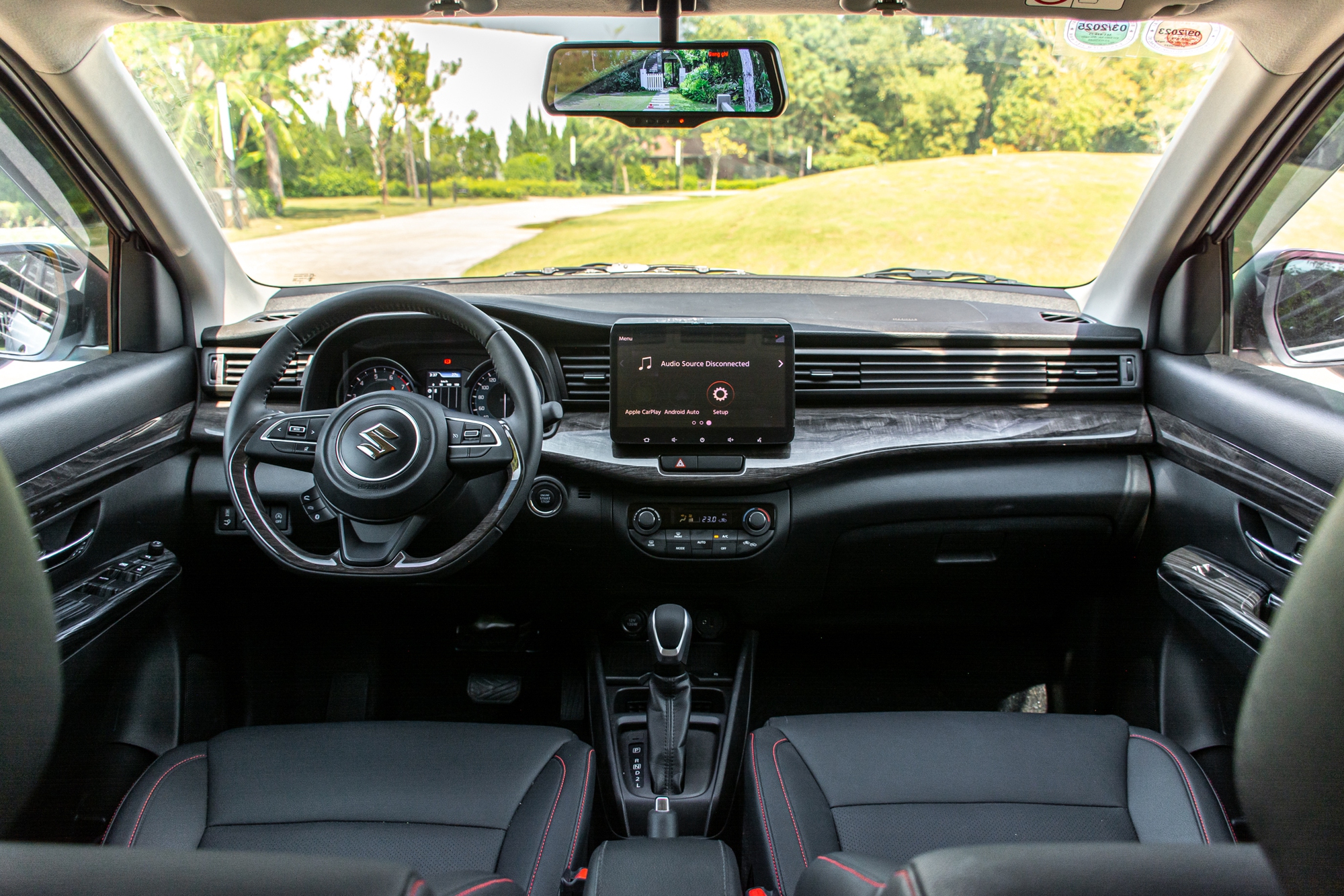 Suzuki Ertiga hybrid giảm giá còn 495 triệu: Rẻ và ăn ít xăng nhất phân khúc, cố cạnh tranh Xpander - Ảnh 5.