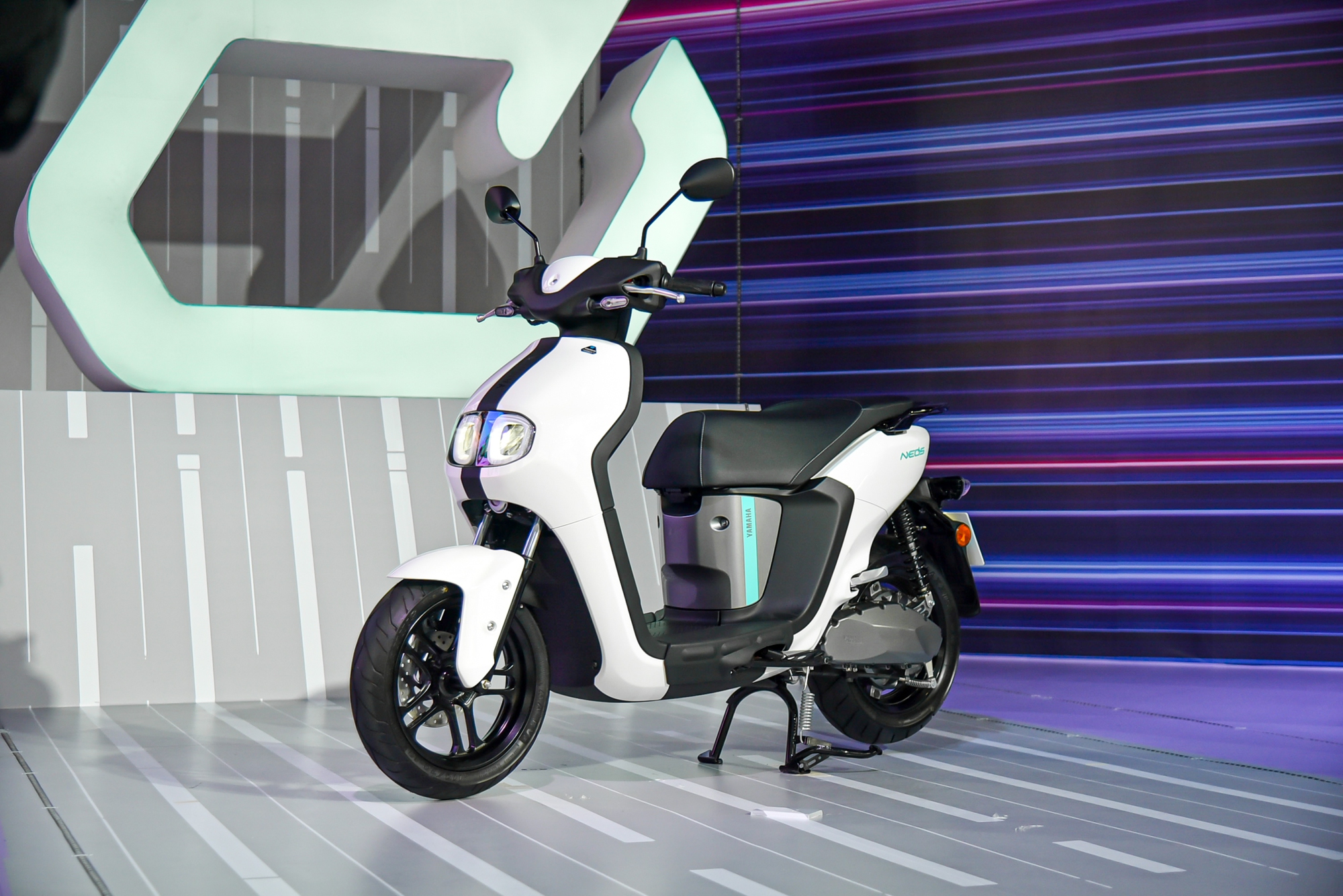 Yamaha Neos ra mắt Việt Nam: Giá 50 triệu đồng, có thể đi tối đa 144 km, cạnh tranh VinFast Vento S - Ảnh 1.