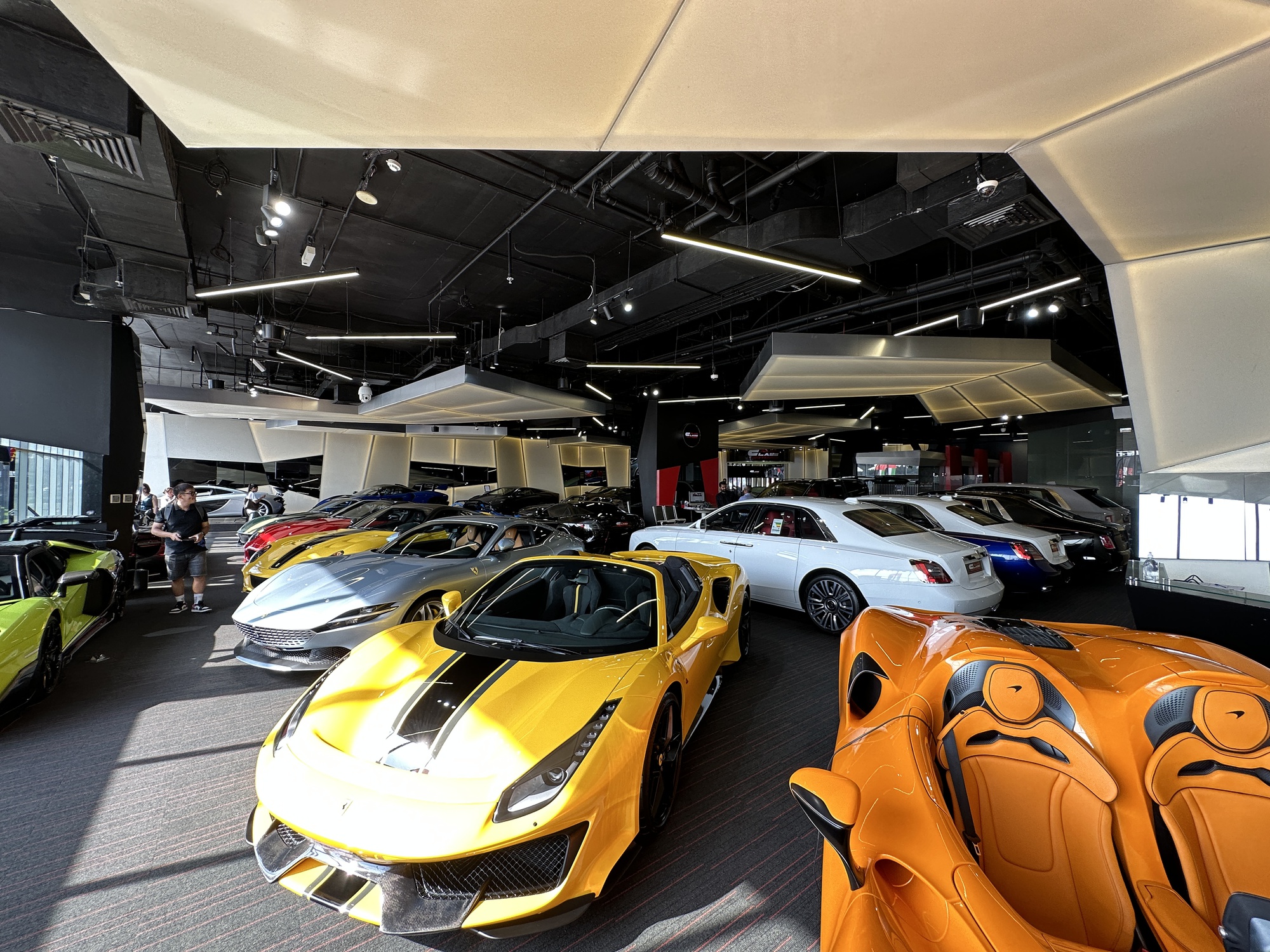 Inside new luxury car showroom tucked away in a Berkshire village   Berkshire Live