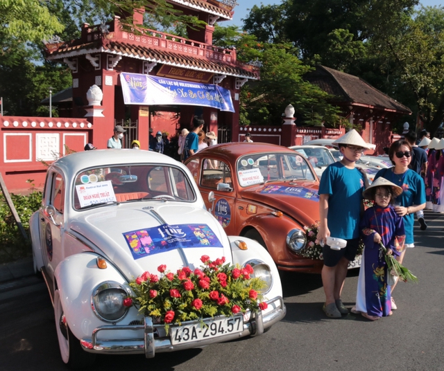 Hàng chục xe cổ Volkswagen tham gia Lễ hội đường phố tại Tuần lễ Festival Huế 2022  - Ảnh 4.