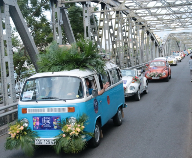 Hàng chục xe cổ Volkswagen tham gia Lễ hội đường phố tại Tuần lễ Festival Huế 2022  - Ảnh 7.
