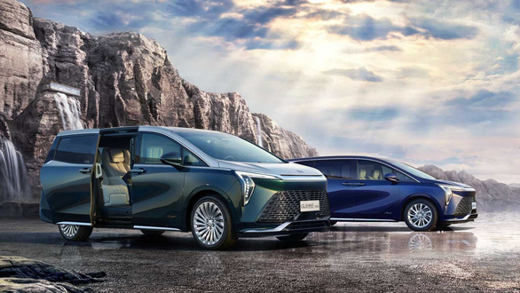 Lexus LM's rival launched: Super luxury minivan, using the star sky like Rolls-Royce - Photo 1.