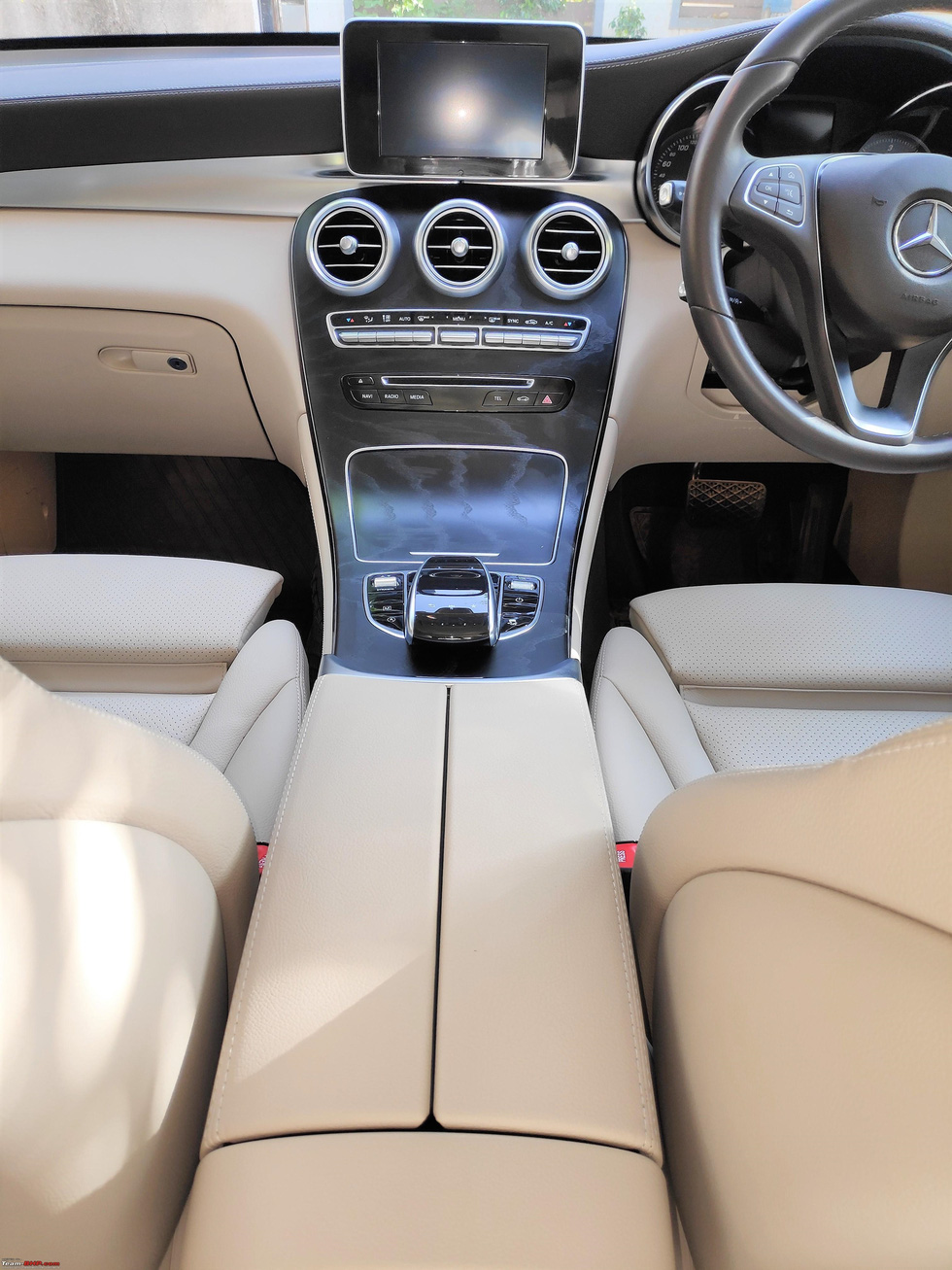 Chê ghế BMW, chê giá Volvo, Audi, người đàn ông chốt Mercedes-Benz GLC: ‘Xe dễ chiều người lái và gia đình’ - Ảnh 6.