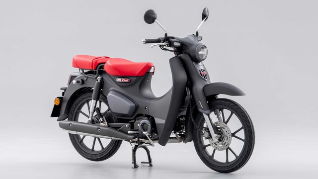 Honda Super Cub C125 chao gia hon 200 trieu dong