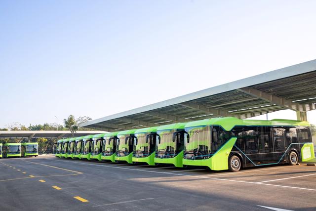 100% xe buýt thay thế, đầu tư mới sử dụng điện, năng lượng xanh từ 2025 - Ảnh 1.