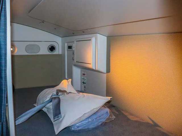 Bên trong phòng ngủ bí mật của phi công trên các chuyến bay dài: Thoải mái chẳng kém gì một số khoang hạng nhất!  - Ảnh 3.