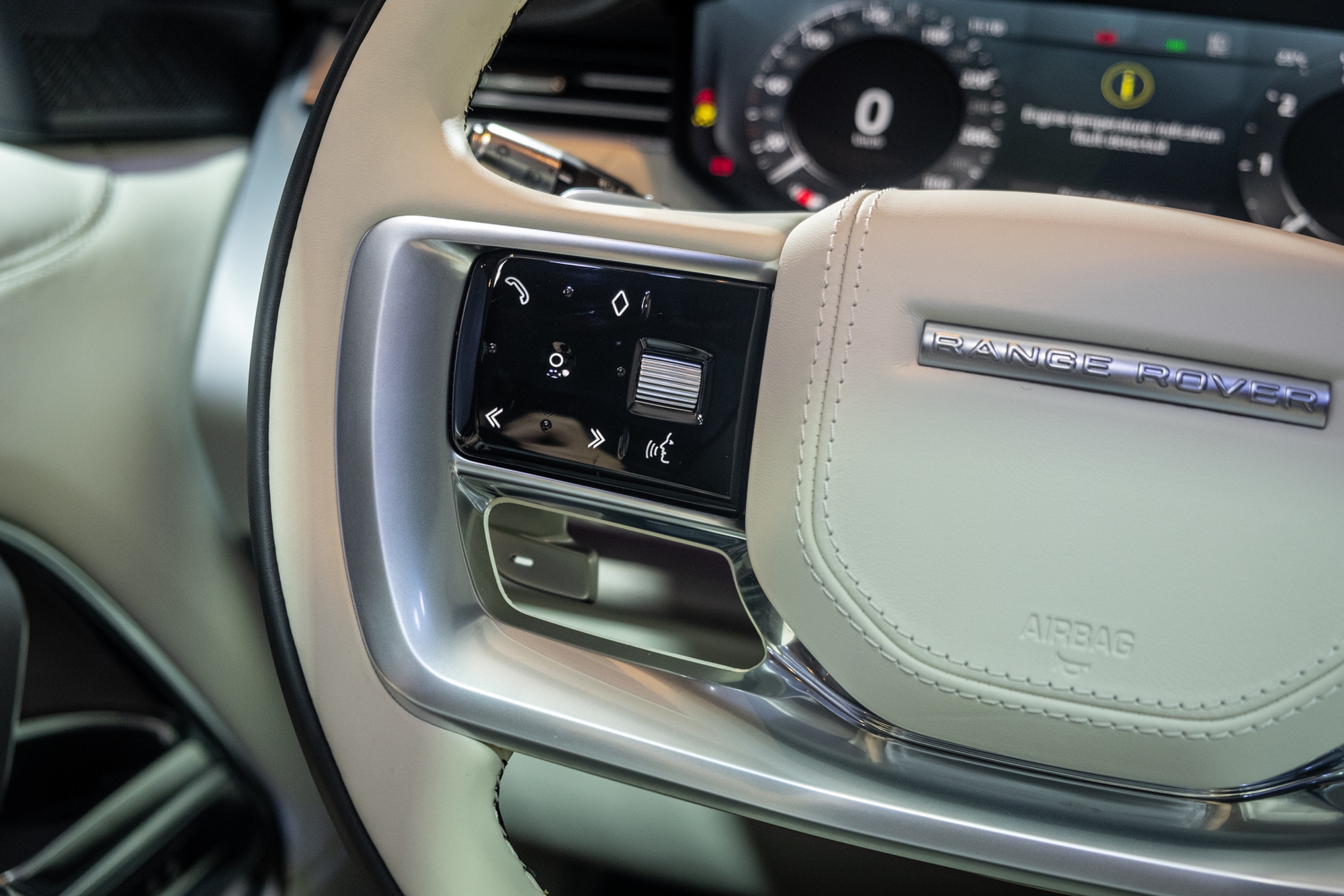 Range Rover 2022 ra mắt Việt Nam: Giá từ 11,9 tỷ đồng, nhiều tiện nghi ...