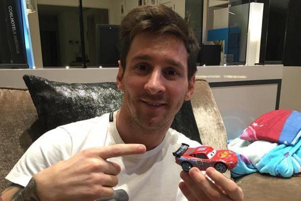 6 siêu xe đắt giá VĐV thể thao sở hữu: Messi đẫn đầu danh sách chịu chơi - Ảnh 3.