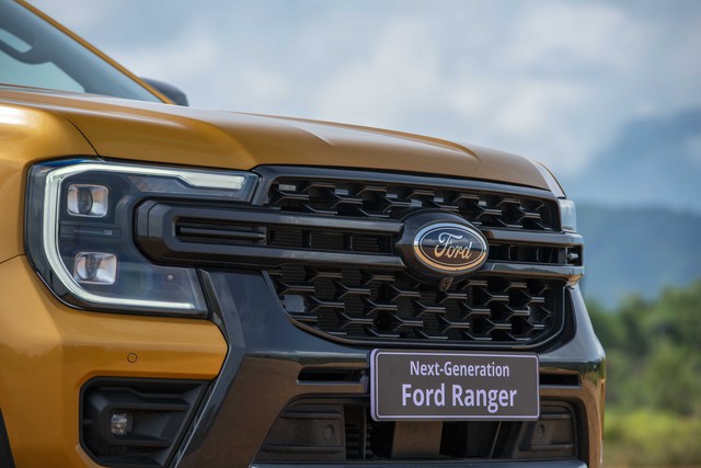 6 nâng cấp đắt giá trên Ford Ranger Wildtrak 2023 giá 965 triệu đồng tại Việt Nam: Làm khó Hilux, Triton - Ảnh 3.