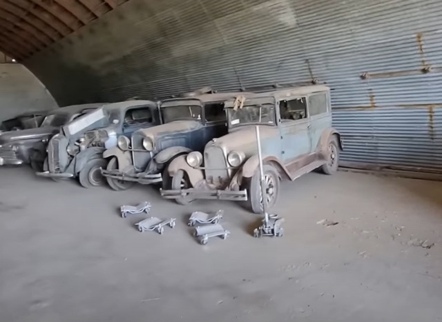 Phát hiện bộ sưu tập xe hơi cổ được cất giấu suốt 60 năm  - Ảnh 1.