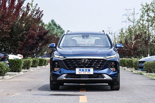 Hyundai Santa Fe 2023 ra mắt Trung Quốc: Dài gần 5 mét, hàng ghế 3 rộng thênh thang, 6 chỗ ngồi - Ảnh 2.
