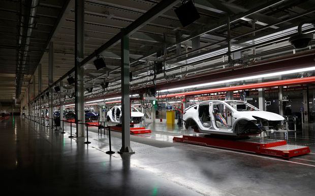 Tesla cần có 12 nhà máy nếu muốn bán được 20 triệu xe ô tô mỗi năm - Ảnh 1.