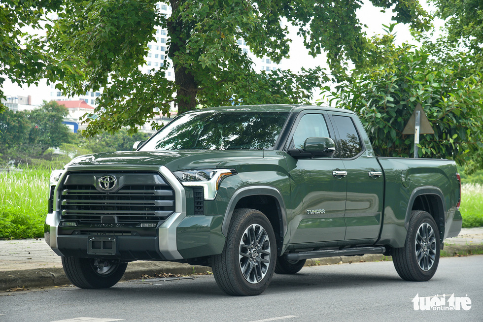 Toyota Tundra 2022 giá hơn 4 tỉ đồng: Bán tải Nhật mang đậm chất Mỹ - Ảnh 12.