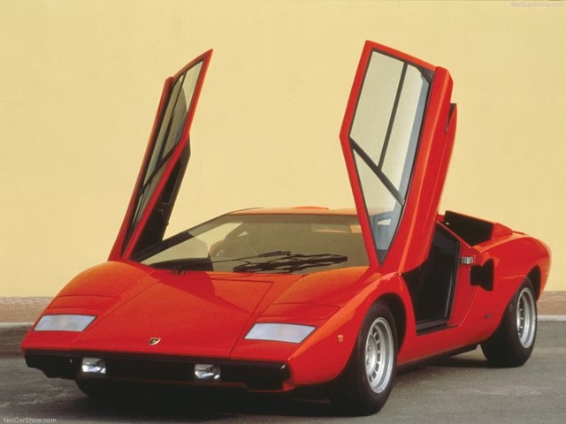 10 mẫu xe siêu chất tạo nên danh tiếng Lamborghini: Không hổ danh là niềm ước mơ của mọi tay lái trên thế giới  - Ảnh 1.