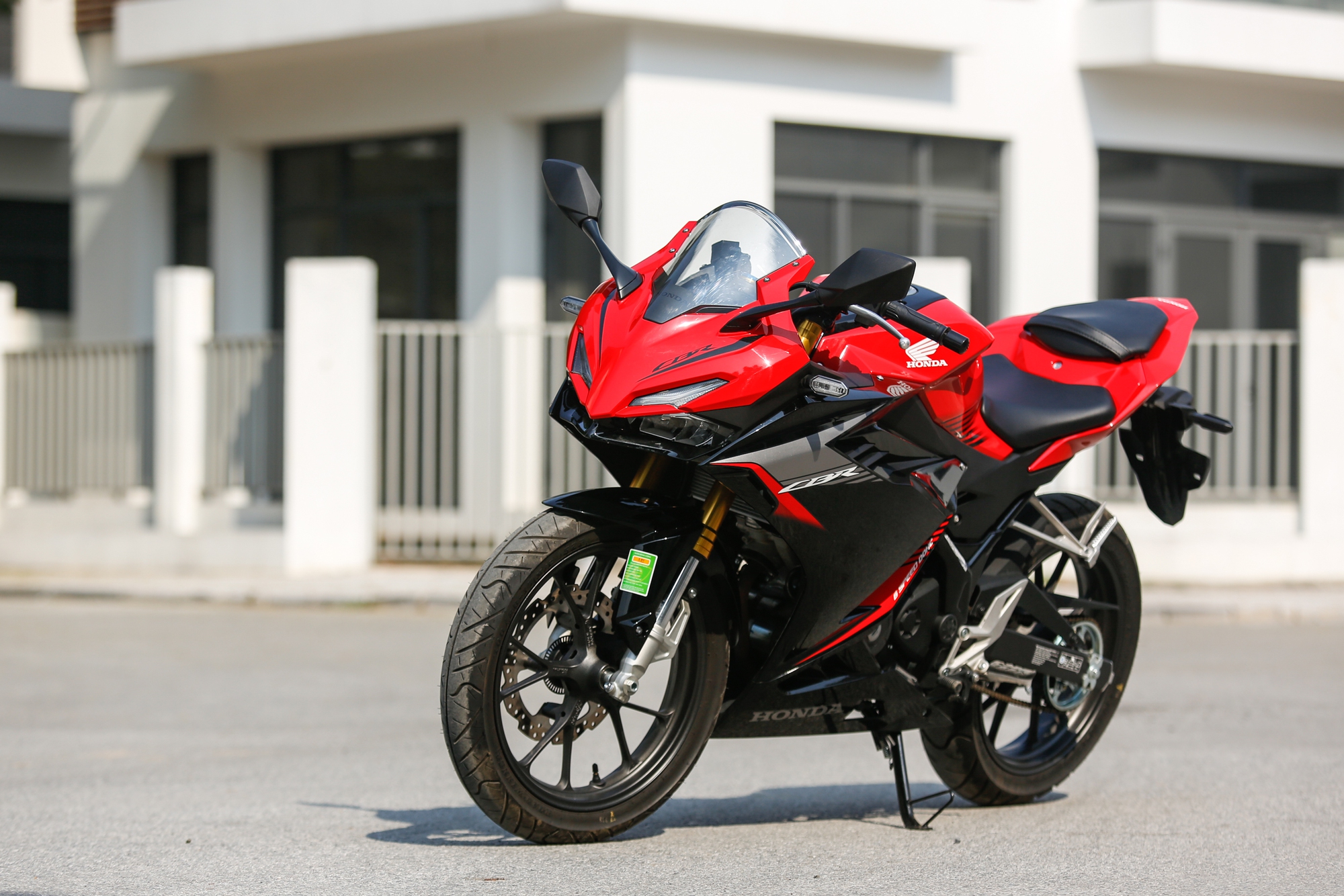 Các mẫu môtô giá 150 triệu phù hợp cho người mới chơi  Xe máy