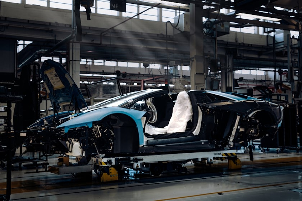 Siêu xe Lamborghini Aventador chính thức khai tử - Ảnh 6.