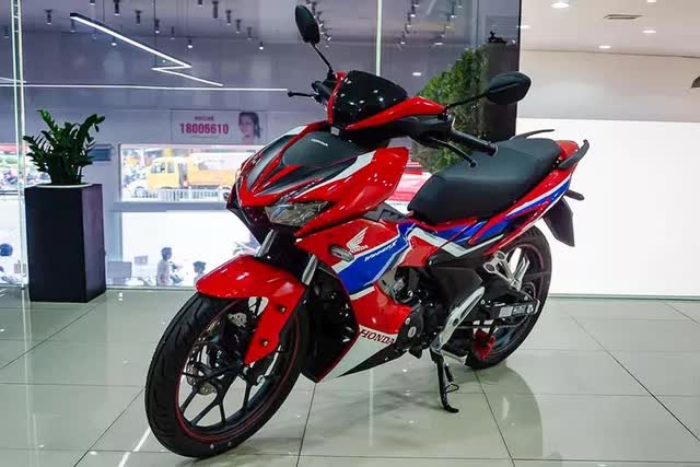 Giá Honda Vision chạm ngưỡng khó tin, Winner X, Exciter 155 VVA... đồng loạt bán dưới giá đề xuất - Ảnh 2.