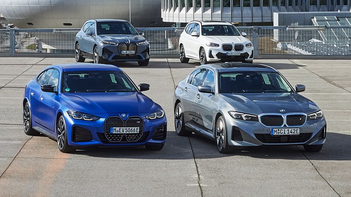 BMW bán chạy hơn Mercedes-Benz: Xe điện hút khách gấp đôi năm trước - Ảnh 4.