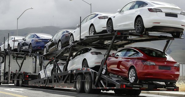 Tesla khiến cả đối thủ và khách hàng phát sốt khi giảm giá xe điện tới 20% trên toàn cầu - Ảnh 1.