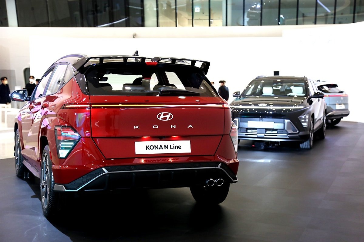 Chi tiết Hyundai Kona 2024 ngoài đời thực: Giá quy đổi từ 470 triệu đồng, khó chê thiết kế, có trang bị như xe sang - Ảnh 6.