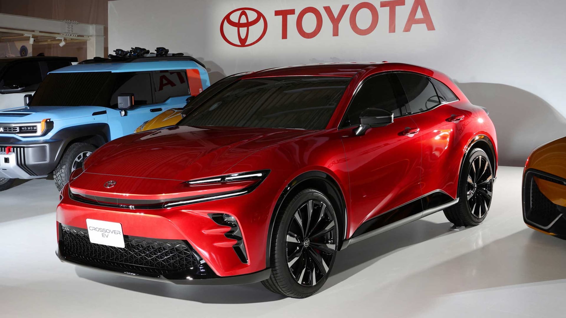 Chủ tịch Toyota: Đừng vội đổ hết tiền vào xe điện - Ảnh 2.