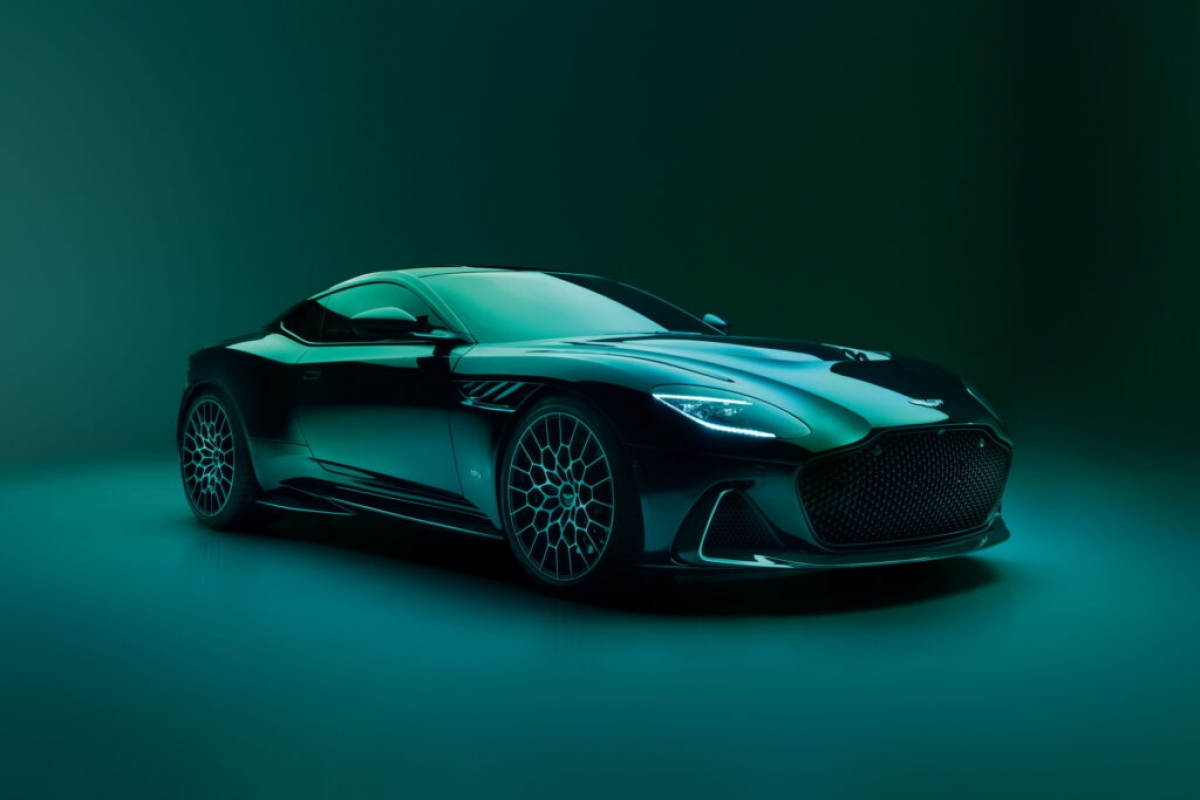 Aston Martin ra mắt DBS 770 Ultimate -chiếc Aston Martin “mạnh nhất từ trước tới nay&quot; - Ảnh 2.