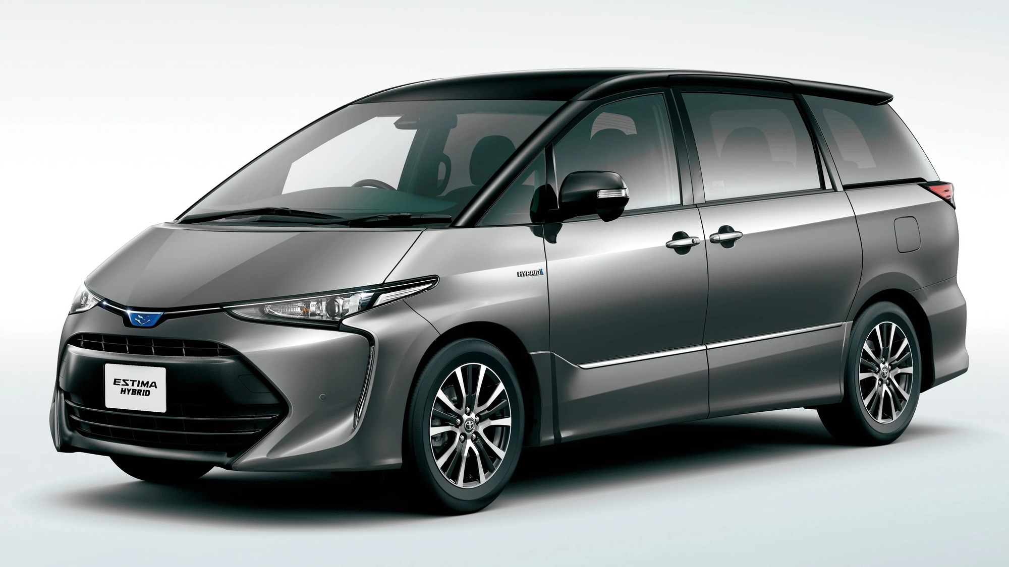 Toyota sắp có MPV điện, có thể hồi sinh Previa đứng ngang Alphard - Ảnh 1.