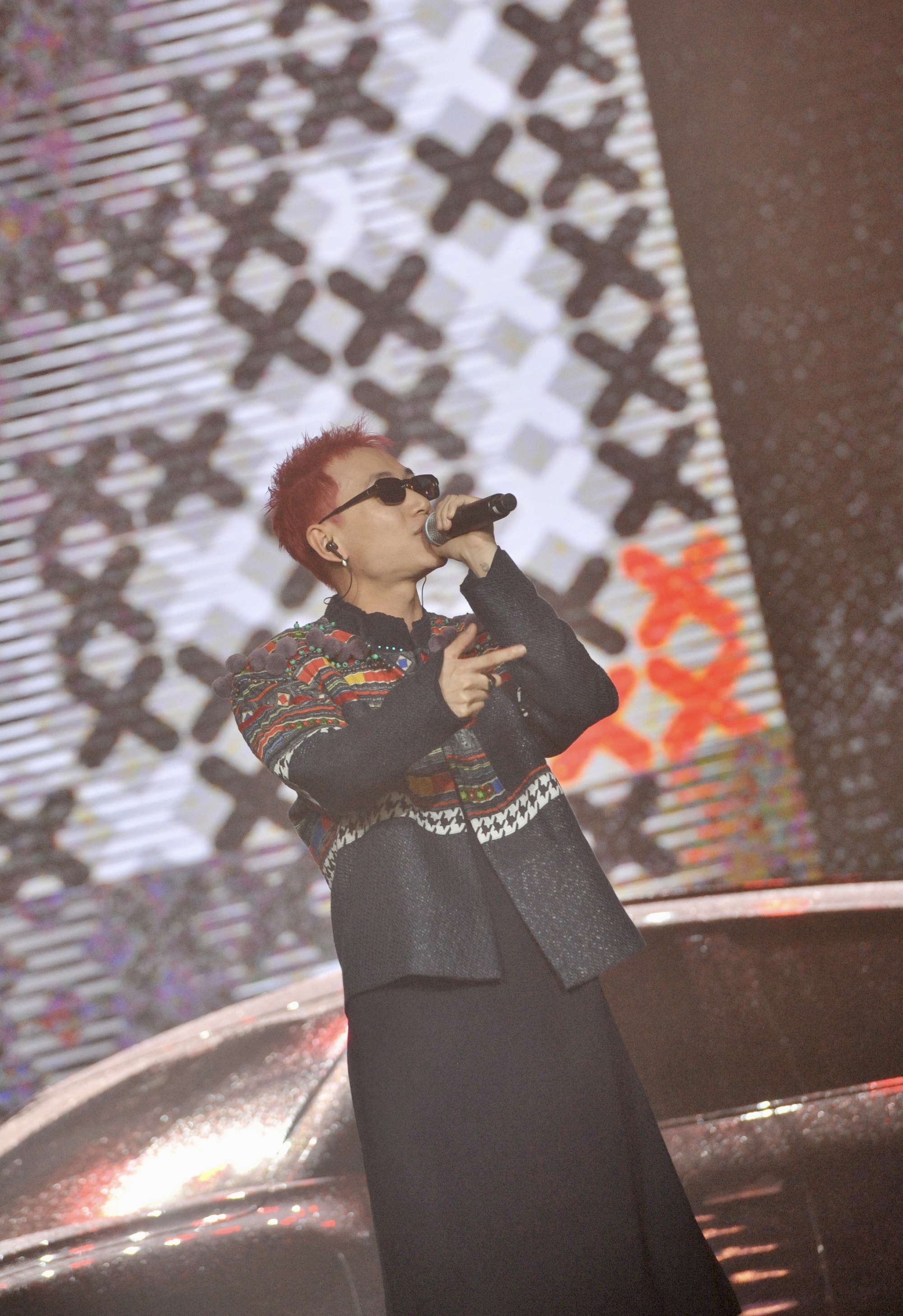 Hồ Ngọc Hà vừa nhảy vừa hát cực sung, Double2T thể hiện đẳng cấp quán quân Rap Việt tại Better Choice Awards 2023 - Ảnh 5.