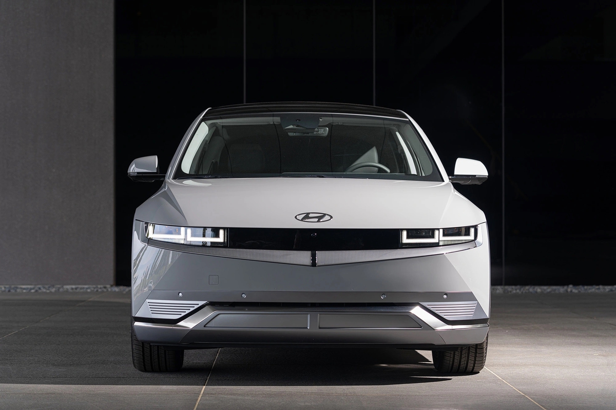 Xe điện có sức hút quá lớn, Hyundai Ioniq 5 đang dẫn đầu bình chọn xe gia đình của BCA 2023 - Ảnh 2.