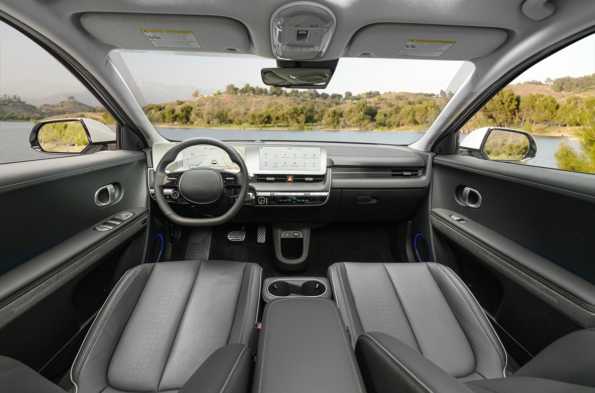 Xe điện có sức hút quá lớn, Hyundai Ioniq 5 đang dẫn đầu bình chọn xe gia đình của BCA 2023 - Ảnh 3.