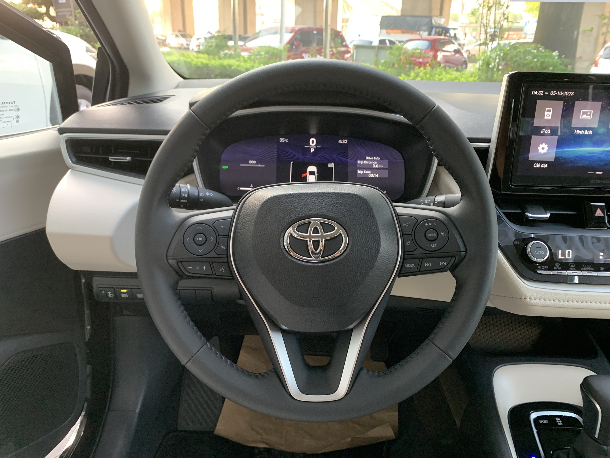Cận cảnh Toyota Corolla Altis 2023 vừa về đại lý: Bổ sung trang bị an toàn, có đồng hồ tốc độ 'đỉnh' nhất phân khúc - Ảnh 7.
