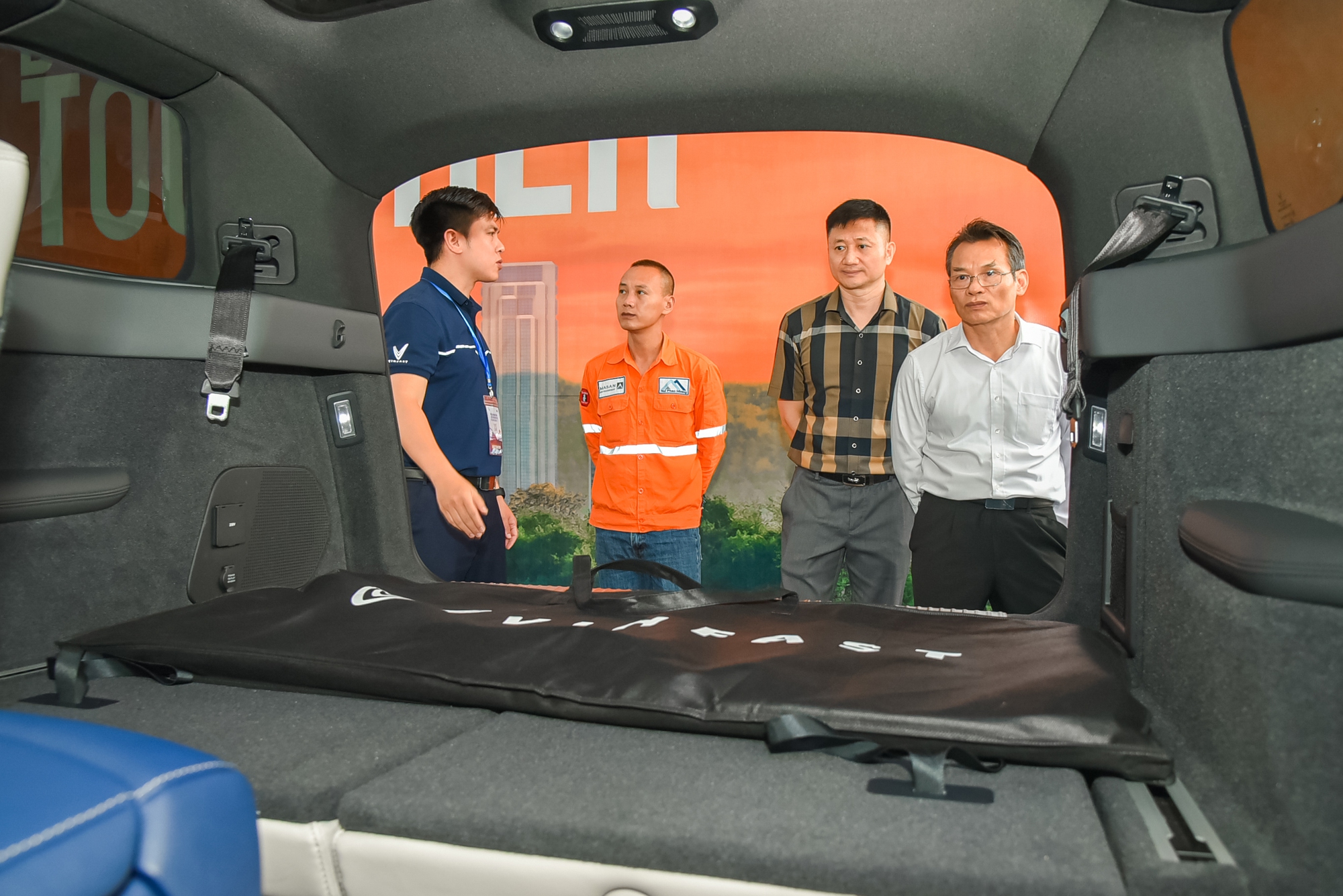 VinFast mang dàn xe hùng hậu tới triển lãm VIIE 2023: Đủ nhu cầu từ xe nhỏ tới xe gia đình - Ảnh 12.