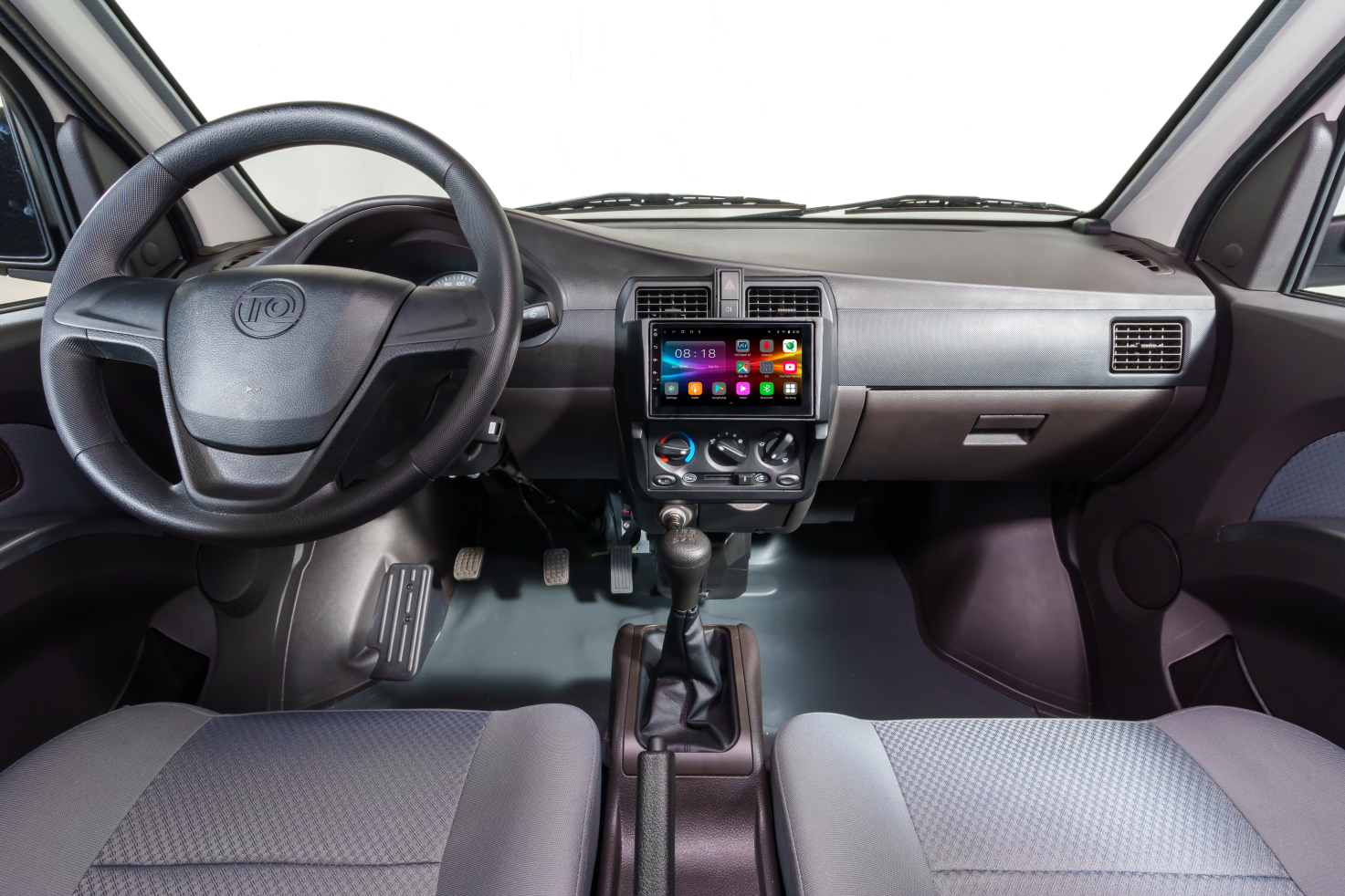 Ra mắt xe tải nhẹ máy xăng TQ Wuling N300p: Giá từ 209 triệu đồng, động cơ công nghệ GM, tiêu chuẩn Euro 5 - Ảnh 4. Ra mắt xe tải nhẹ máy xăng TQ Wuling N300p: Giá từ 209 triệu đồng, động cơ công nghệ GM, tiêu chuẩn Euro 5 - Ảnh 4.