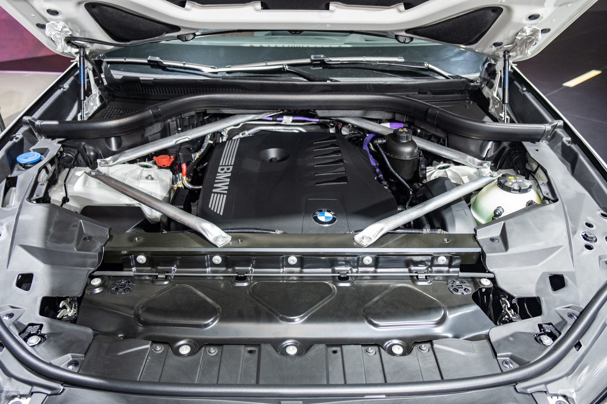 Ảnh thực tế BMW X5 2024 bản cao cấp nhất tại Việt Nam: Mạnh hơn, xịn hơn, thêm công nghệ đấu GLE- Ảnh 14.