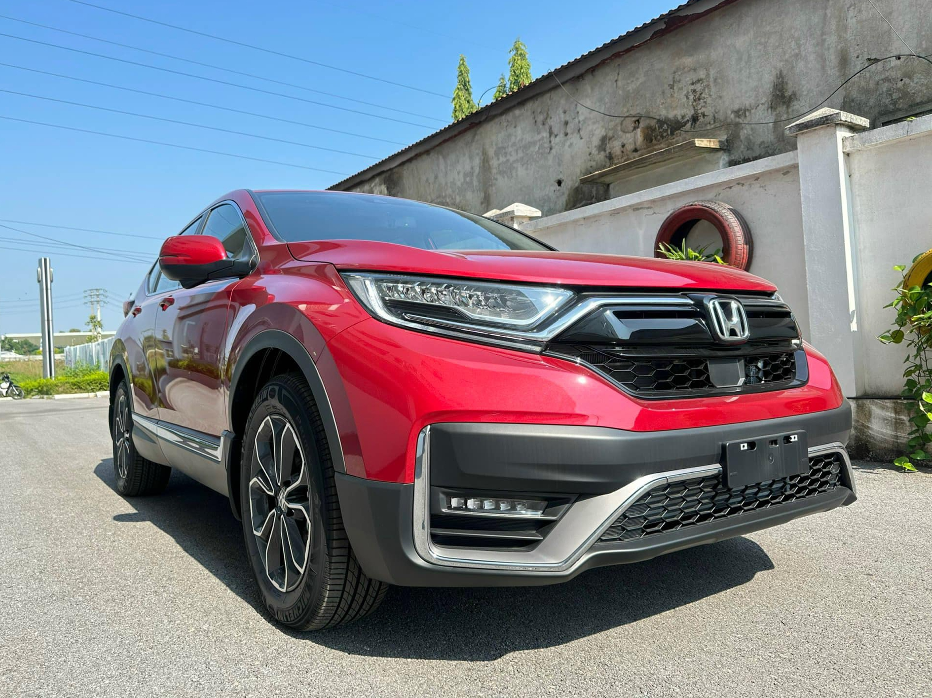 Honda CR-V 2023 giảm giá 165 triệu dọn kho bán đời mới: Bản 'full option' rẻ hơn CX-5 - Ảnh 3.