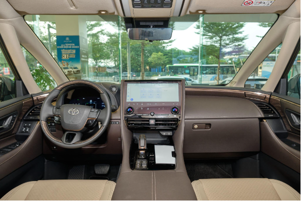 Toyota Alphard 2023 - Bản nâng cấp đắt giá mang đến trải nghiệm như trên xe sang - Ảnh 1.
