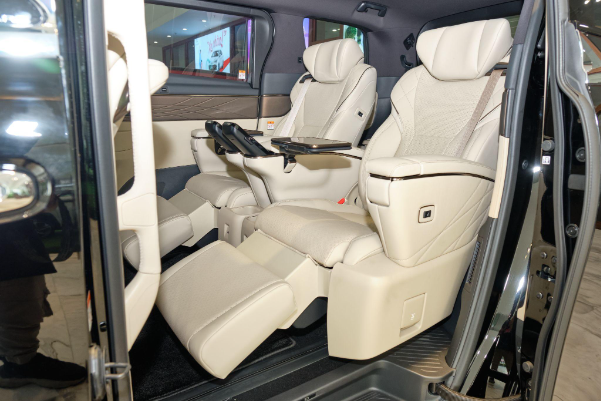 Toyota Alphard 2023 - Bản nâng cấp đắt giá mang đến trải nghiệm như trên xe sang - Ảnh 4.