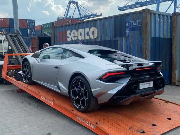 Điểm mặt loạt xe sở hữu biển số khủng tại Việt Nam: Toàn Rolls-Royce và Lamborghini, 'trùm cuối' khiến nhiều người bất ngờ - Ảnh 3.